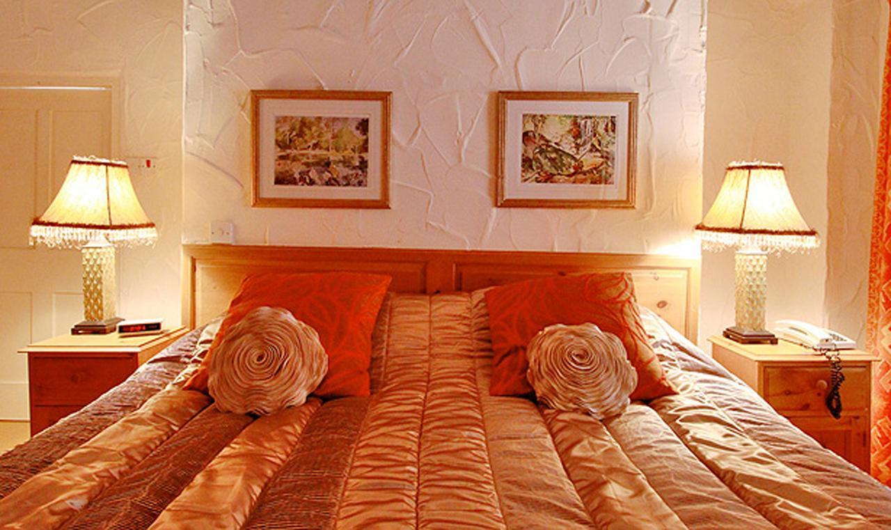 Centre Of Britain Hotel Холтуисъл Стая снимка